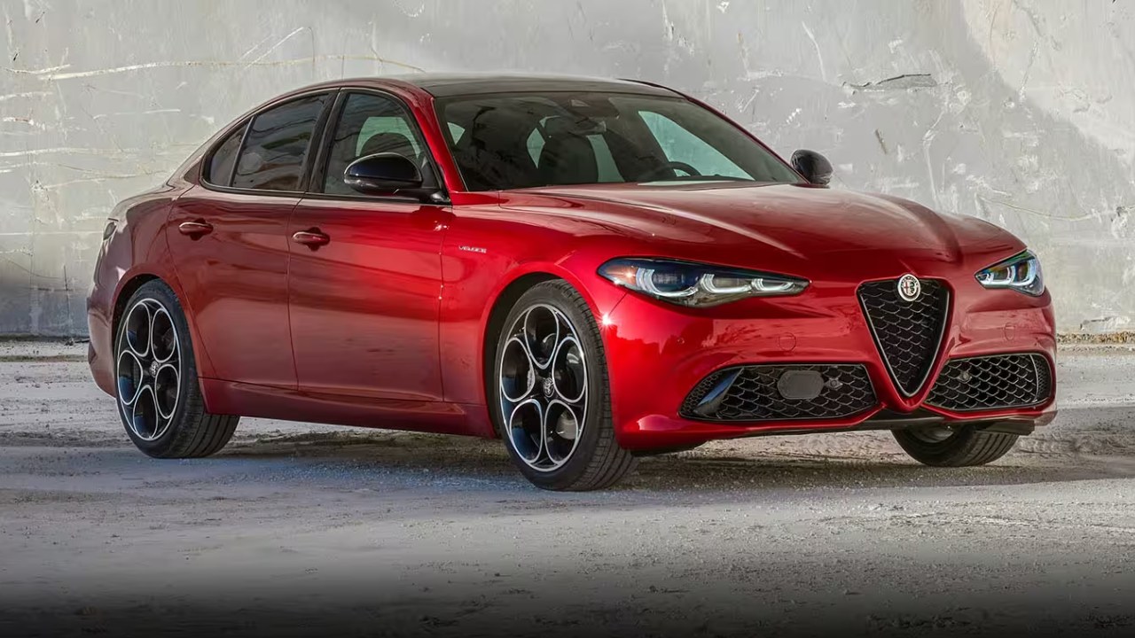 36288 Photo Exterior Alfa Romeo Giulia Veloce 2024 in UAE