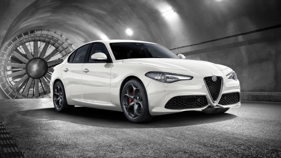 14384 Photo Exterior Alfa Romeo Giulia Super 2022 in UAE