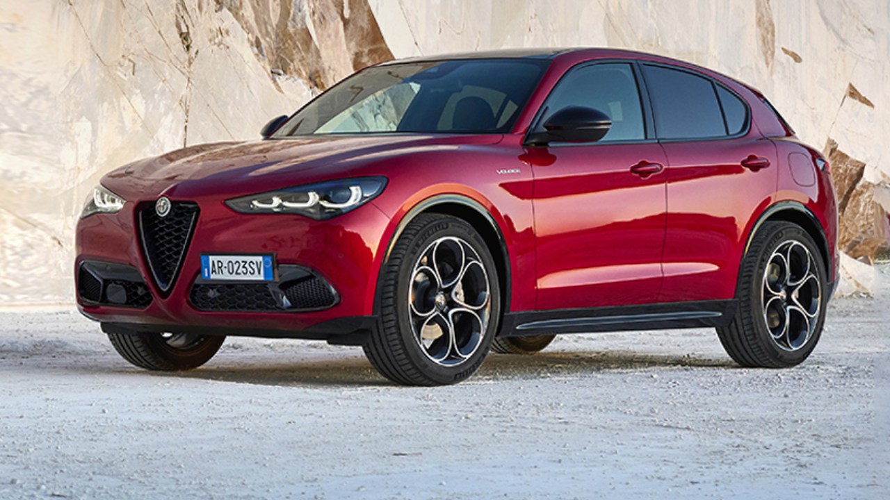 36219 Photo Exterior Alfa Romeo Stelvio Veloce 2024 in Saudi Arabia