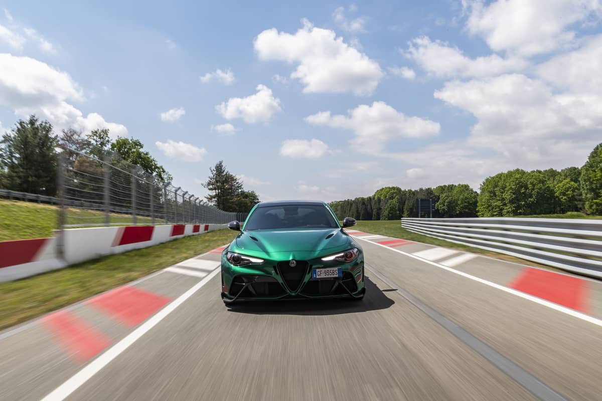 8780 Photo Exterior Alfa Romeo Giulia GTA 2021 in UAE