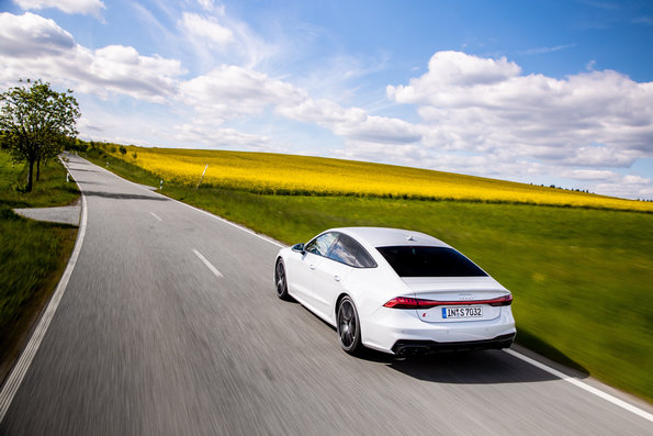 11918 Photo Exterior Audi S7 2022 in UAE