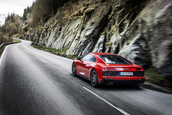 12271 Photo Exterior Audi R8 Coupe 2022 in Saudi Arabia