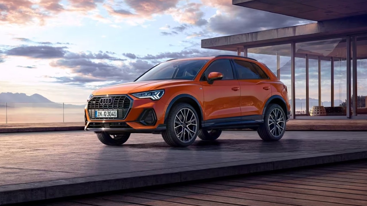 23835 Photo Exterior Audi Q3 Standard 2023 in UAE