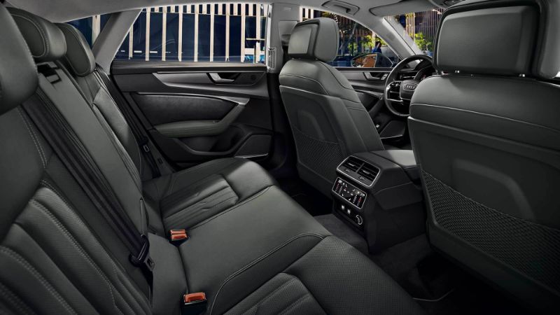 8181 Photo Exterior Audi A7 Black Edition 2021 in Saudi Arabia