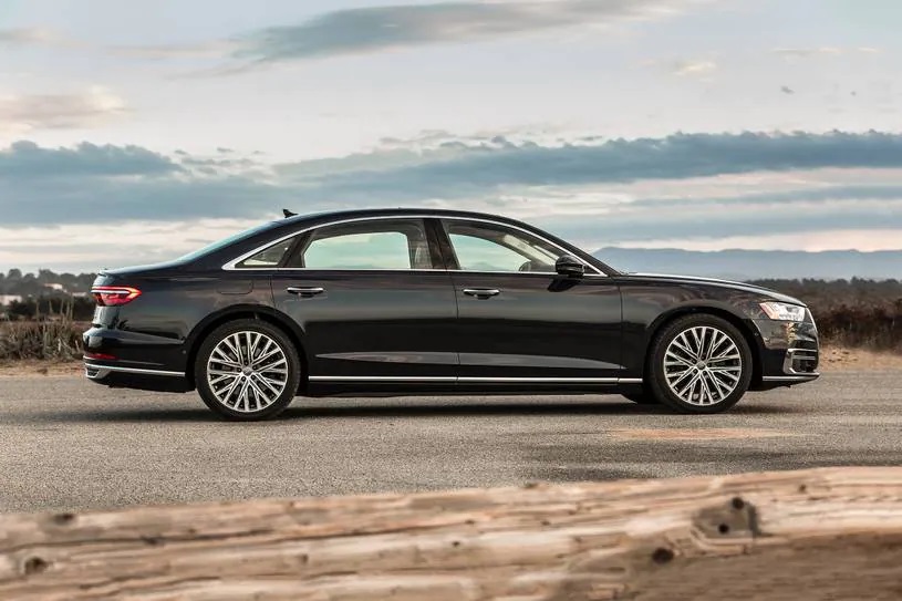 8099 Photo Exterior Audi A8 High Options 2021 in Saudi Arabia