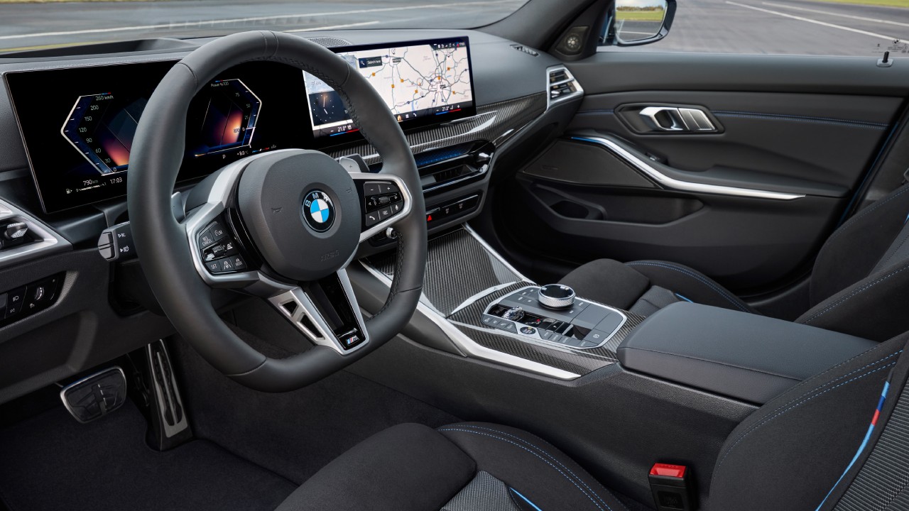 50845 Photo Exterior BMW 3 Series 2025 in Saudi Arabia