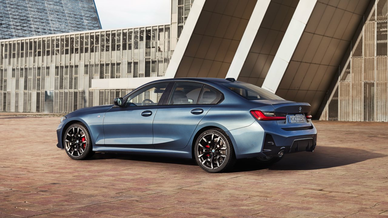 50843 Photo Exterior BMW 3 Series 2025 in Saudi Arabia