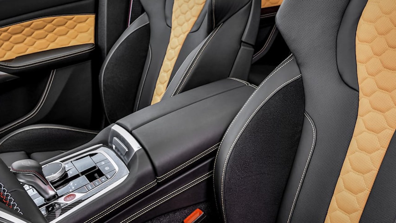 29517 Photo Exterior BMW X6 M 2023 in UAE