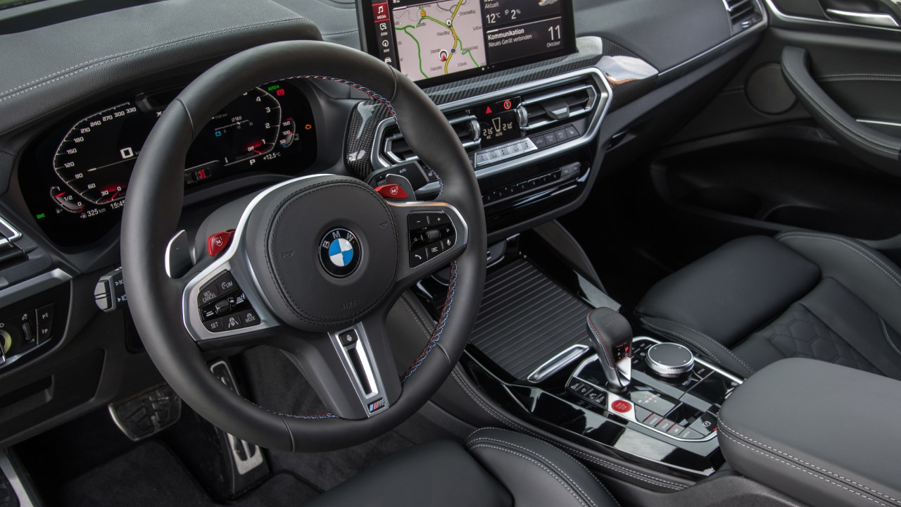 42166 Photo Exterior BMW X4 M 2024 in UAE