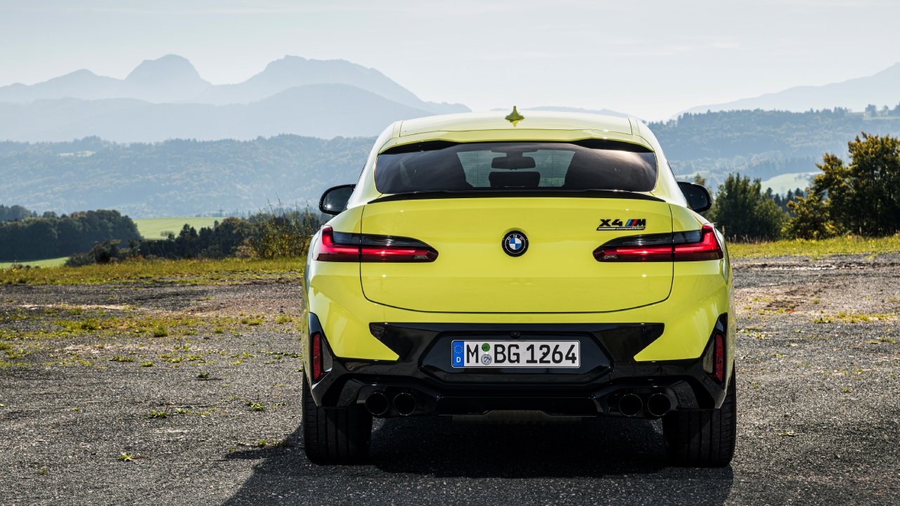 42162 Photo Exterior BMW X4 M 2024 in UAE