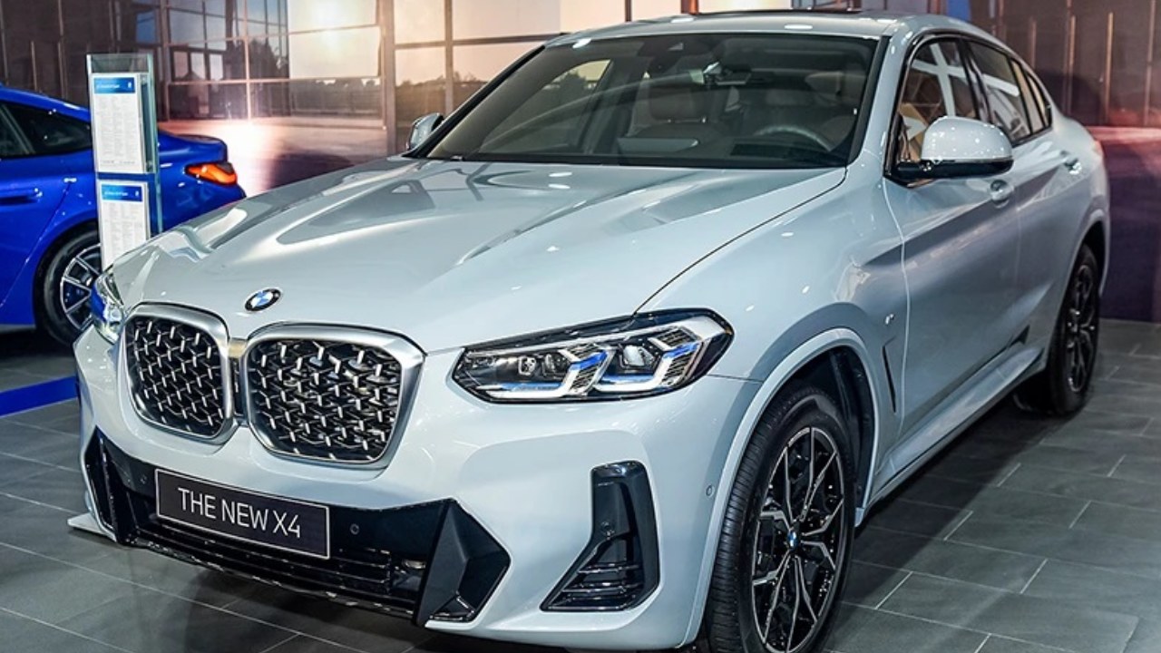 29663 Photo Exterior BMW X4 xDrive20i 2023 in Saudi Arabia