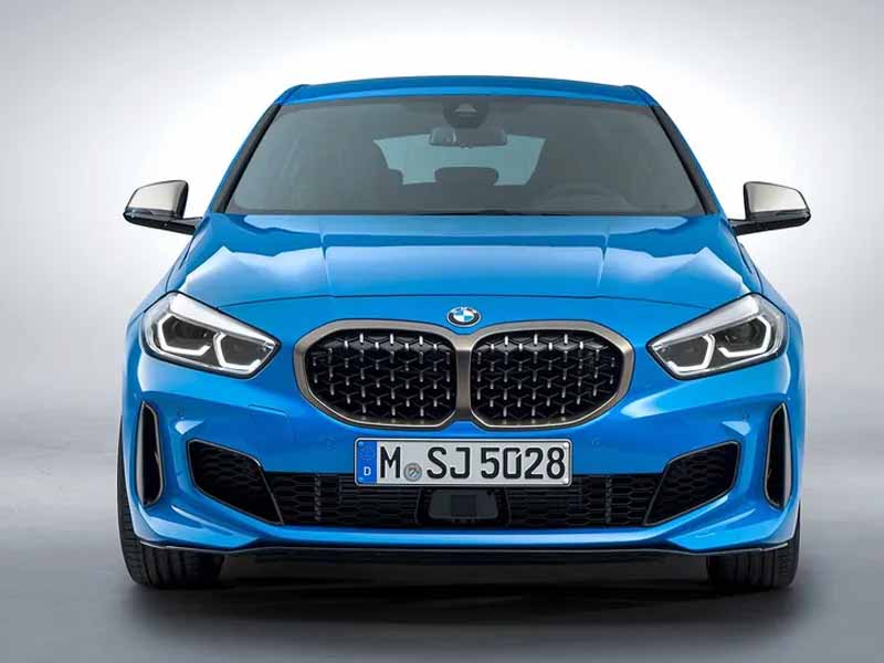 8482 Photo Exterior BMW 120i Sport Line 5-Door 2021 in UAE