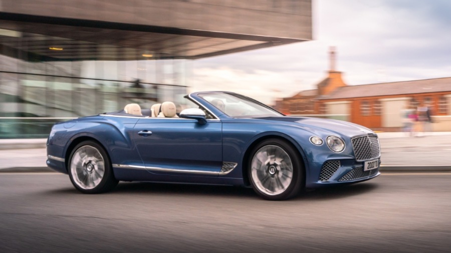 5811 Photo Exterior Bentley Continental GT V8 Mulliner Convertible 2021 in UAE