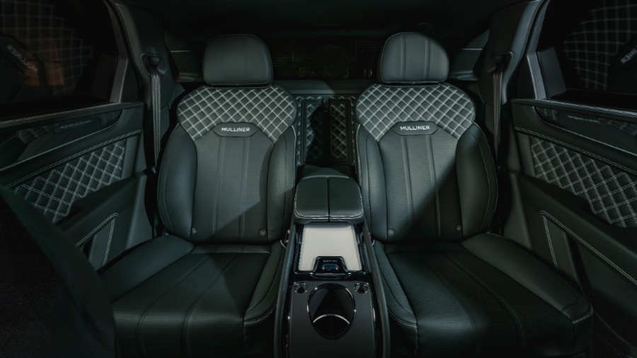 2945 Photo Exterior Bentley Bentayga V8 2021 in UAE
