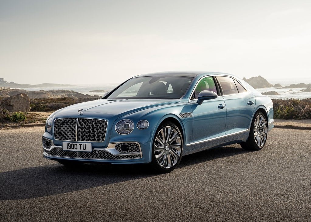 8695 Photo Exterior Bentley Flying Spur Hybrid Mulliner 2022 in Saudi Arabia