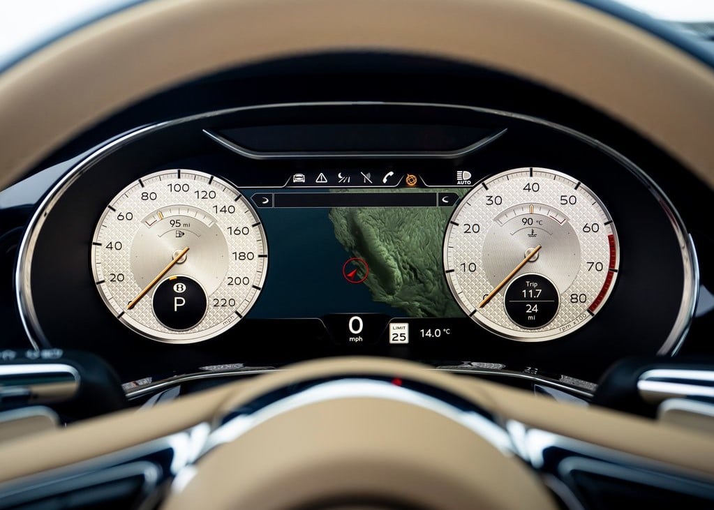 14267 Photo Exterior Bentley Flying Spur Hybrid Mulliner 2022 in Saudi Arabia