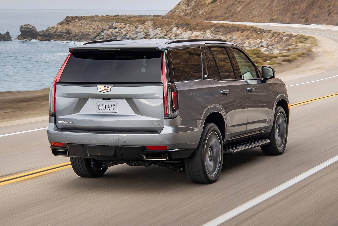 15333 Photo Exterior Cadillac Escalade Sport 2022 in Saudi Arabia