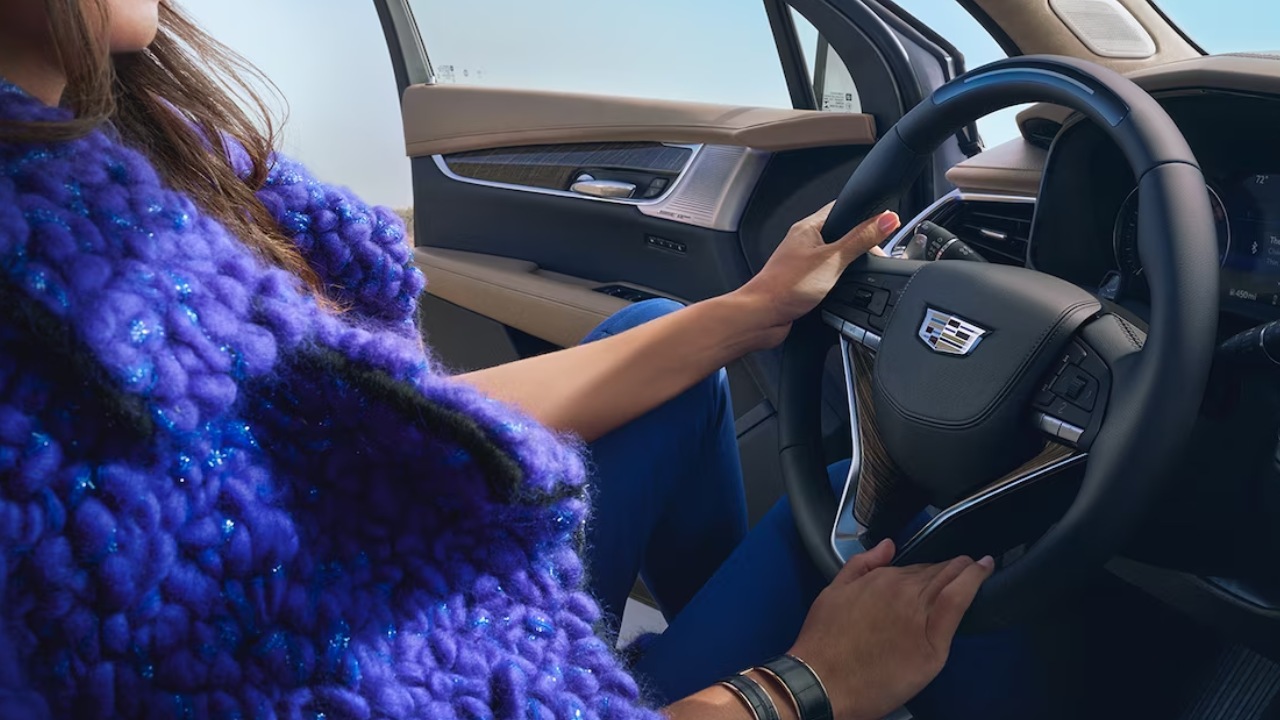 49434 Photo Exterior Cadillac XT6 2024 in Saudi Arabia