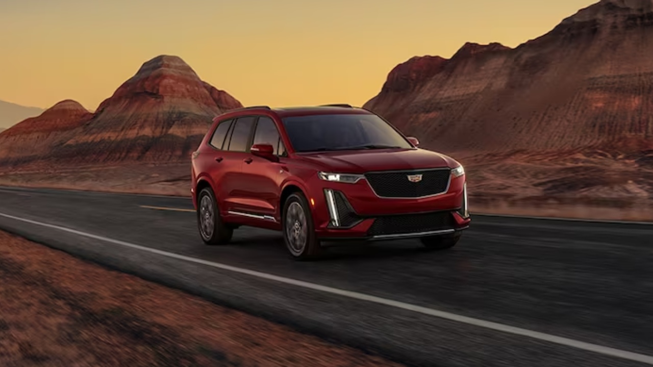 30866 Photo Exterior Cadillac XT6 Luxury 2023 in UAE