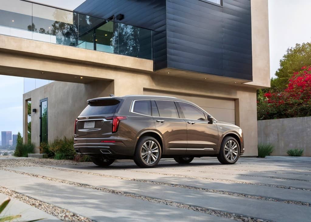 15358 Photo Exterior Cadillac XT6 Premium Luxury 2022 in Saudi Arabia