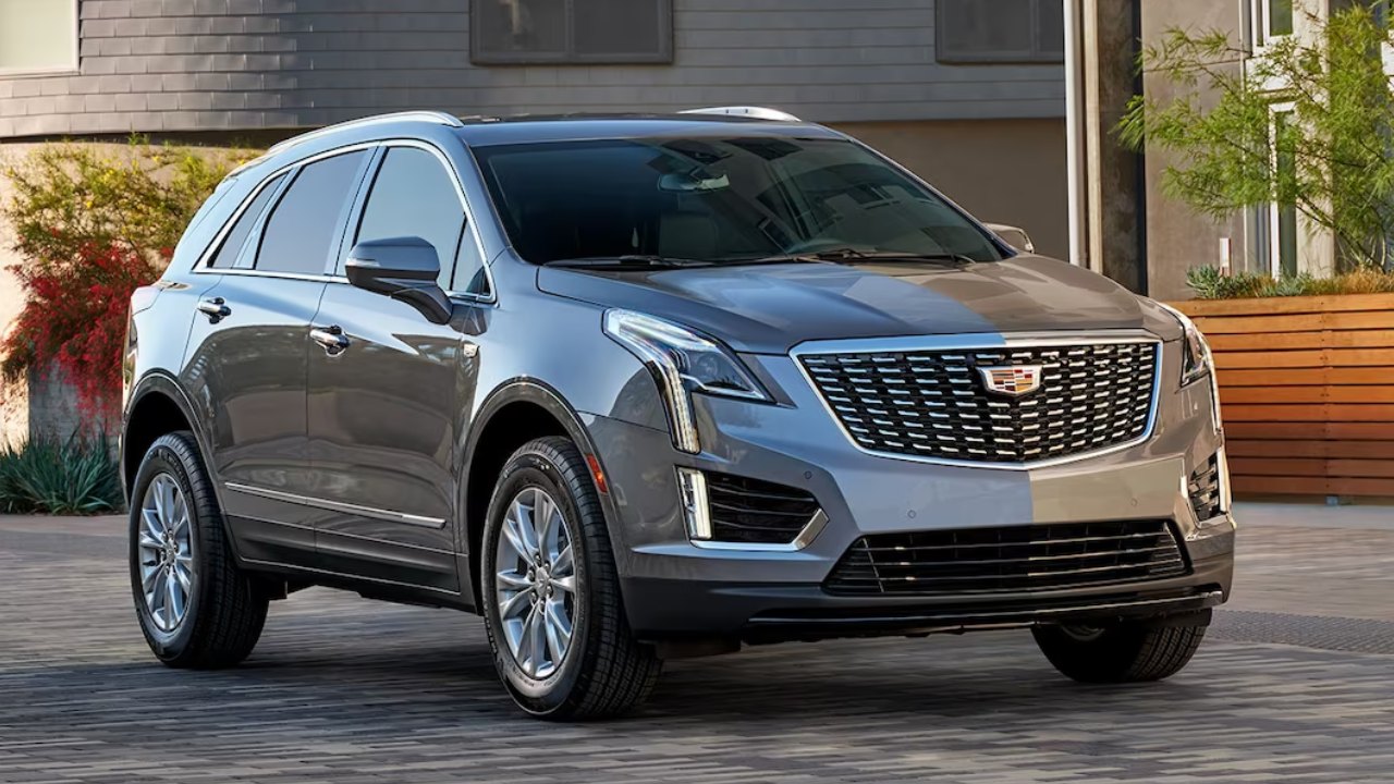 24402 Photo Exterior Cadillac XT5 Luxury 2023 in UAE