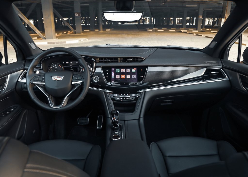 15355 Photo Exterior Cadillac XT6 Luxury 2022 in Saudi Arabia