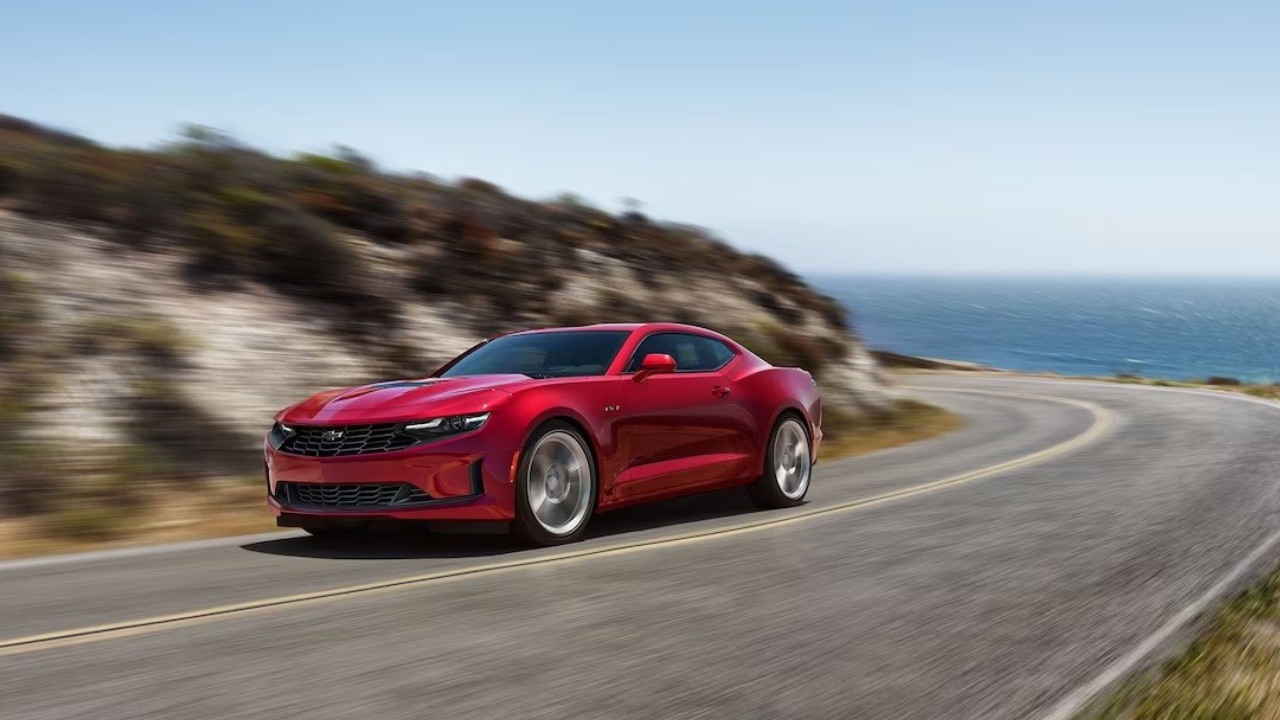 28590 Photo Exterior Chevrolet Camaro LT 2023 in Saudi Arabia