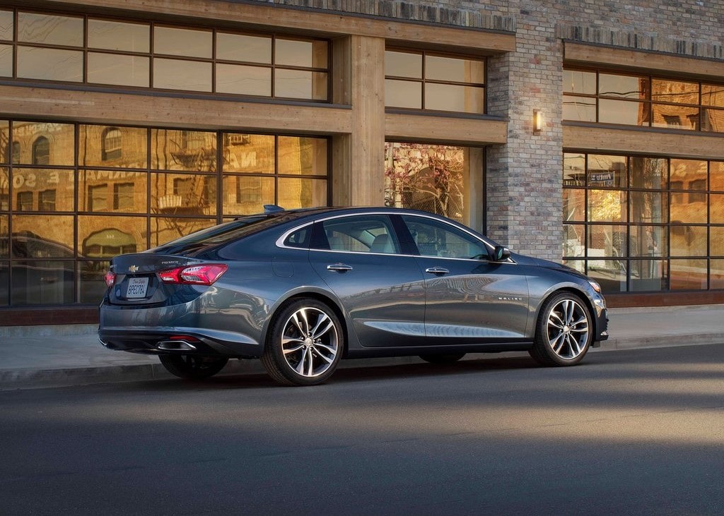 14007 Photo Exterior Chevrolet Malibu LT 2.0L Turbo 2022 in UAE