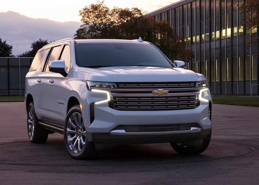 18682 Photo Exterior Chevrolet Suburban Premier 2022 in UAE