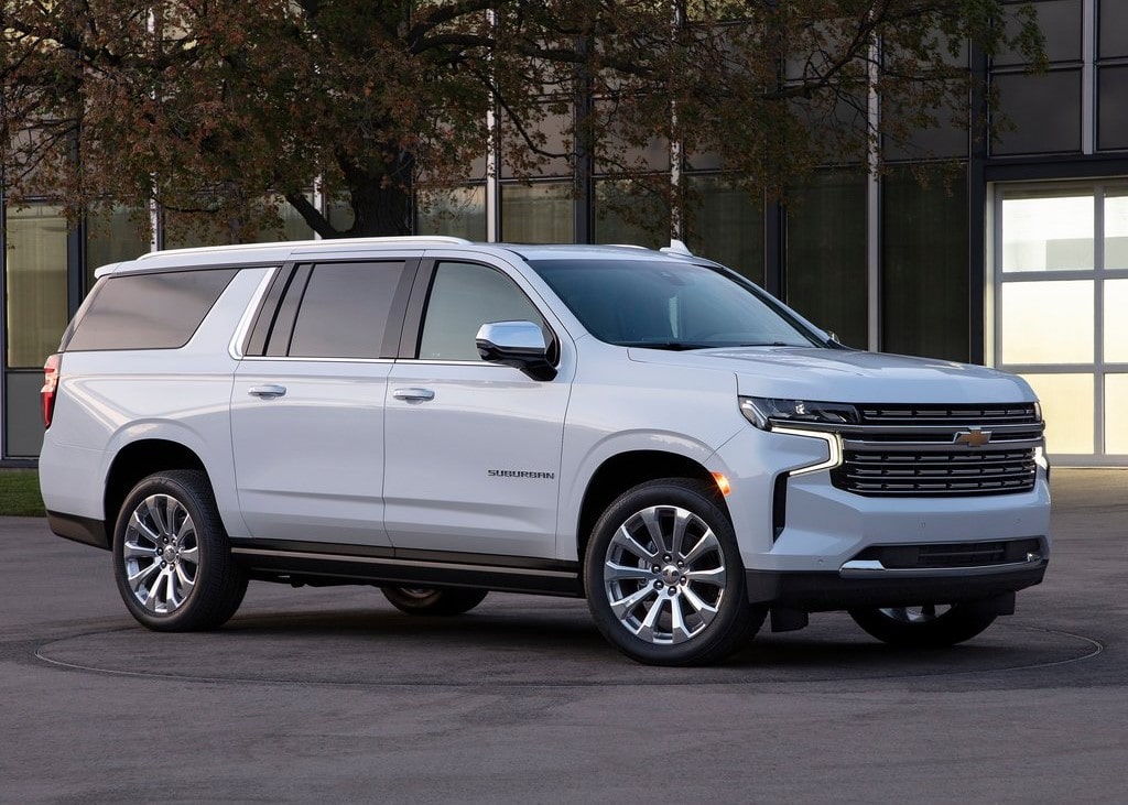 18663 Photo Exterior Chevrolet Suburban LT 2022 in Saudi Arabia