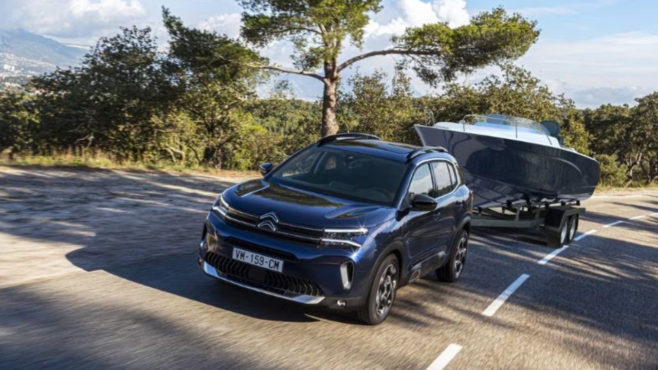 35423 Photo Exterior Citroen C5 Aircross Live pack 2023 in Saudi Arabia