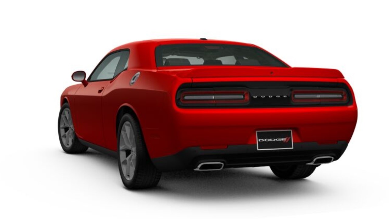 31512 Photo Exterior Dodge Challenger 2023 in UAE