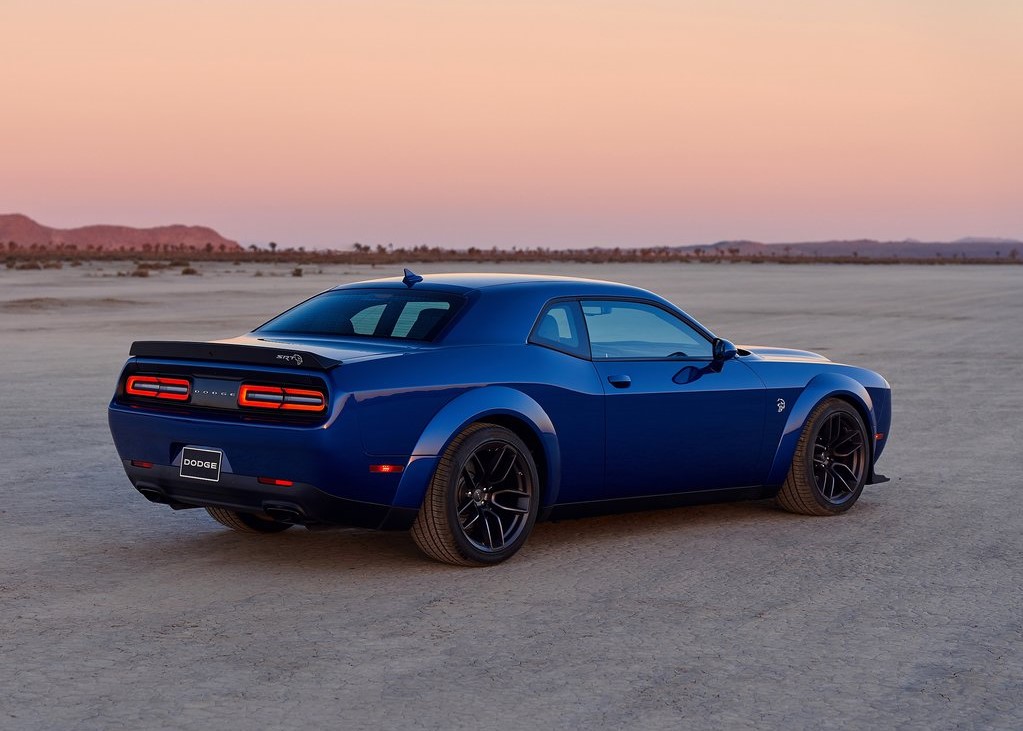 17334 Photo Exterior Dodge Challenger SRT Hellcat Widebody 2022 in UAE