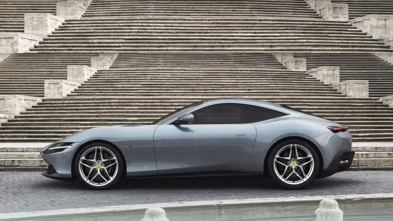 44190 Photo Exterior Ferrari Roma 2024 in UAE