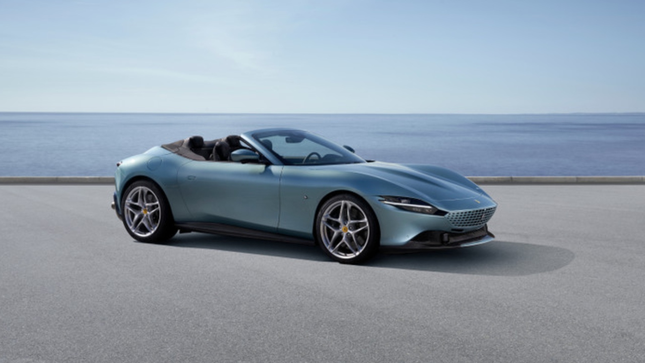 44198 Photo Exterior Ferrari Roma Spider 2024 in UAE