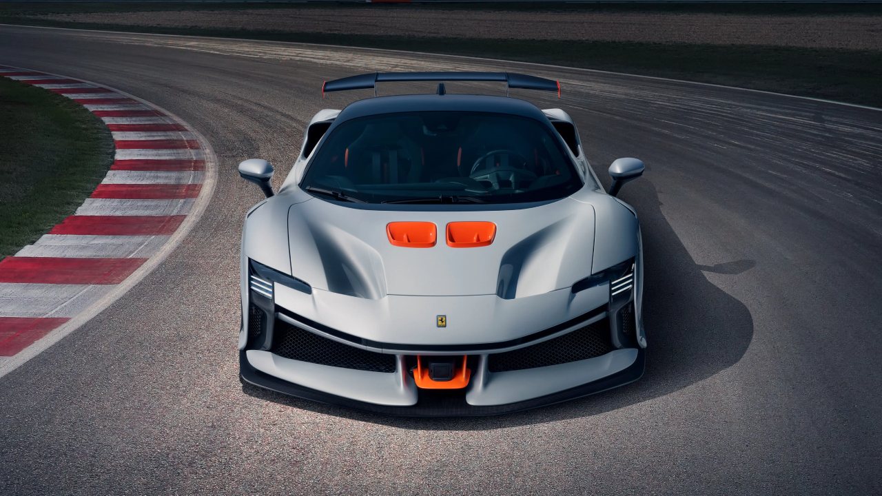 36833 Photo Exterior Ferrari SF90 XX Stradale 2024 in UAE