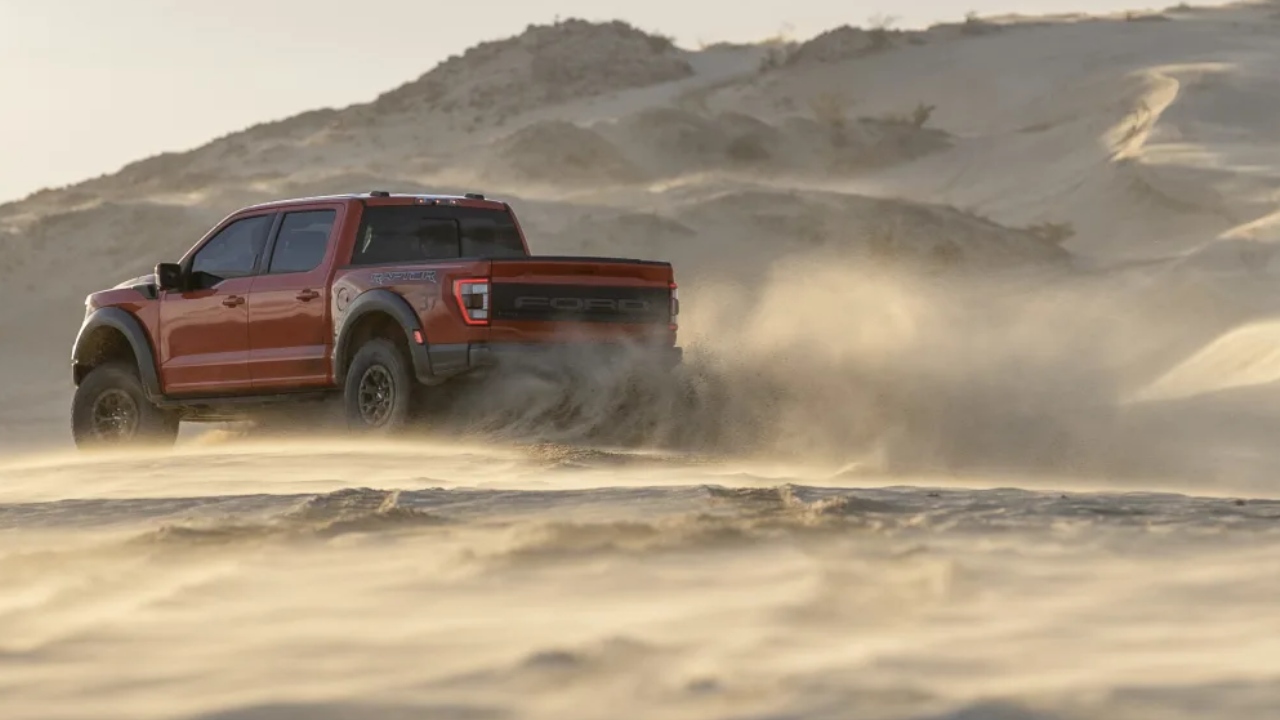 35549 Photo Exterior Ford F-150 Raptor 2023 in UAE