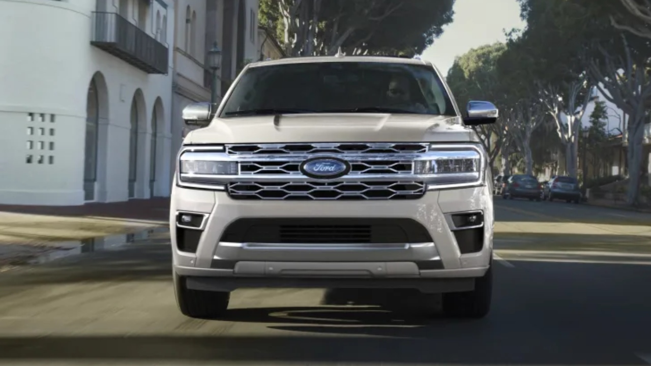 45619 Photo Exterior Ford Expedition 2024 in Saudi Arabia