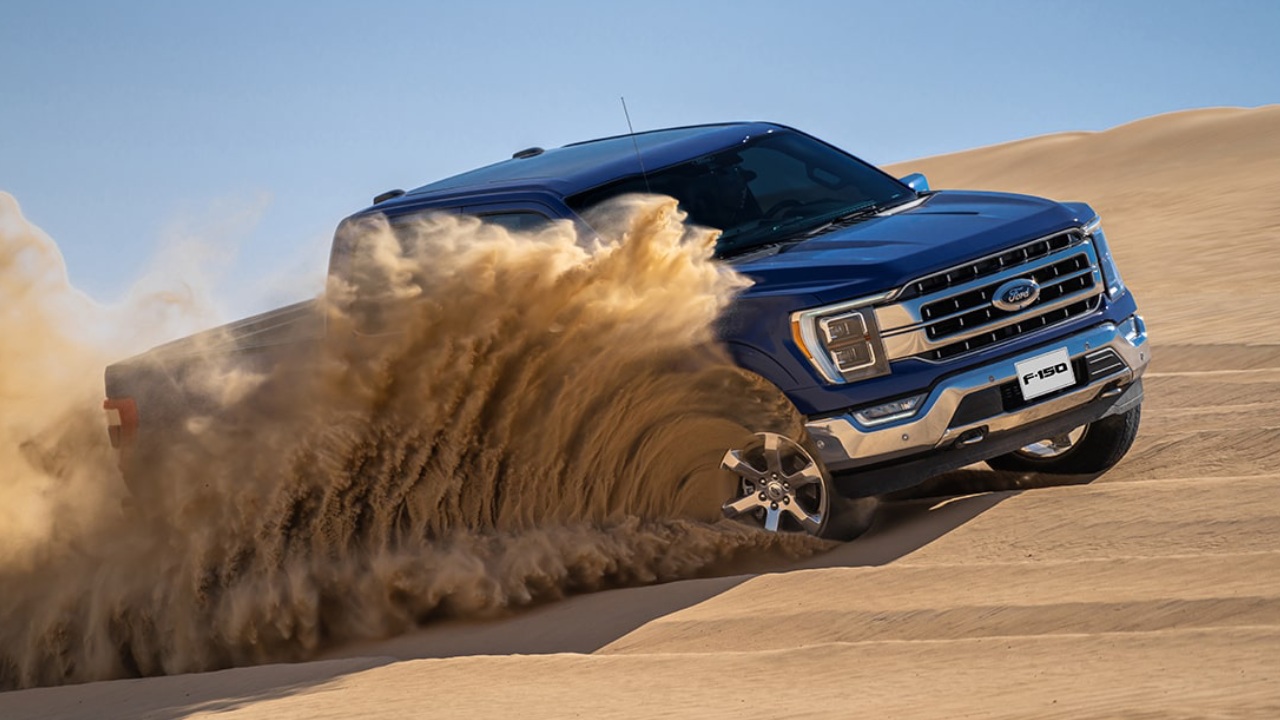 32542 Photo Exterior Ford F150 XLT 2023 in UAE