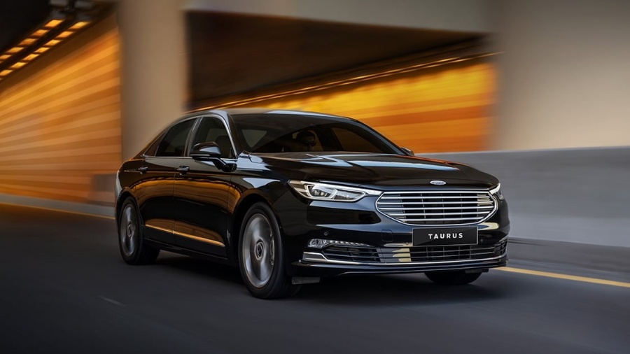 14654 Photo Exterior Ford Taurus Trend 2022 in Saudi Arabia