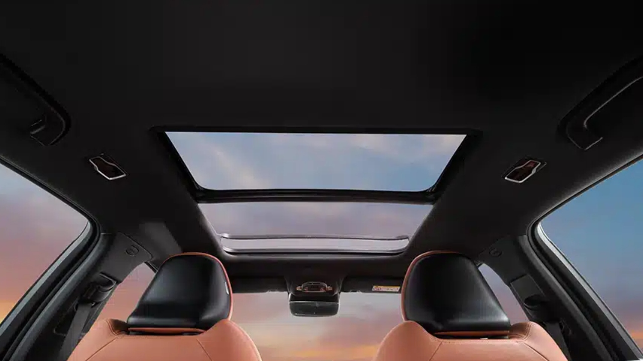 47798 Photo Exterior Geely Preface 2024 in UAE
