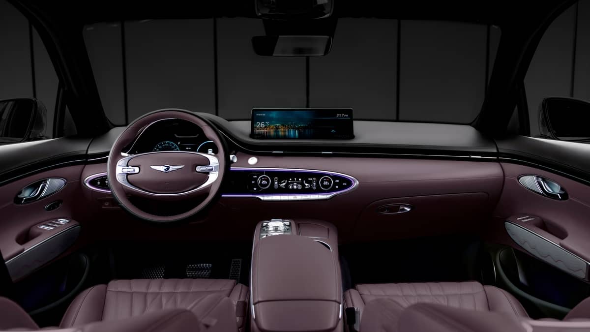 13755 صور التصميم الخارجي جينيسيس جي في 70 2.5T AWD بلاتينيوم سبورت 2022 في السعودية