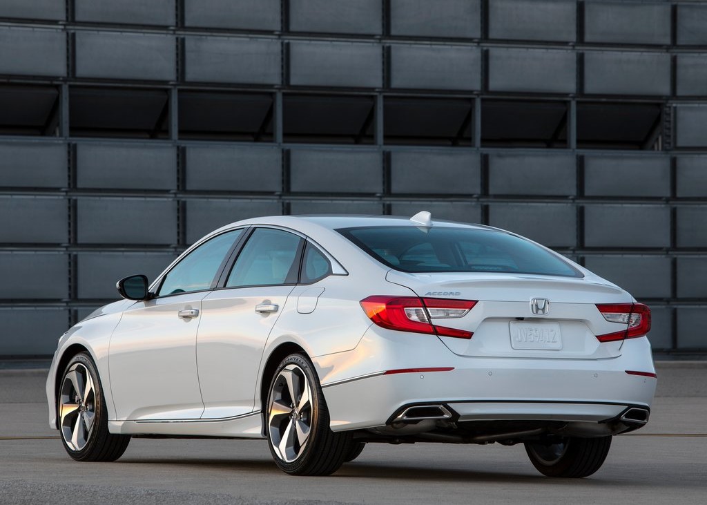 18968 Photo Exterior Honda Accord Sport 2022 in UAE