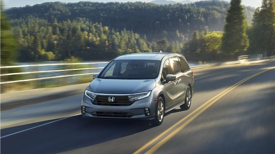 252 Photo Exterior Honda Odyssey Touring 2021 in UAE