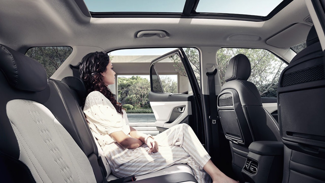 35455 Photo Exterior Hyundai Creta Grand G2.0 Gasoline Standard 2023 in Saudi Arabia