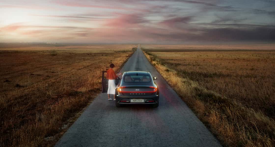 9092 صور التصميم الخارجي هيونداي سوناتا 2.5 اف ال تي 2021 في الامارات