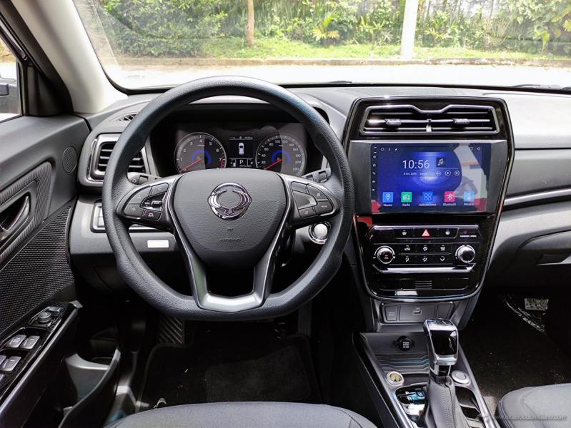 2905 Photo Exterior SsangYong Tivoli Limited 2021 in Saudi Arabia