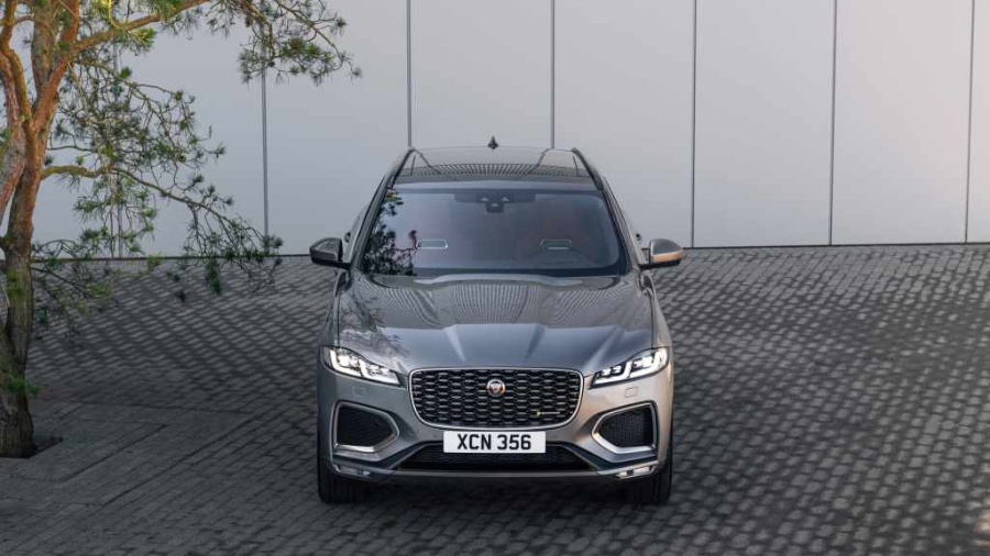 16738 Photo Exterior Jaguar F-Pace R-Dynamic Black 2022 in UAE