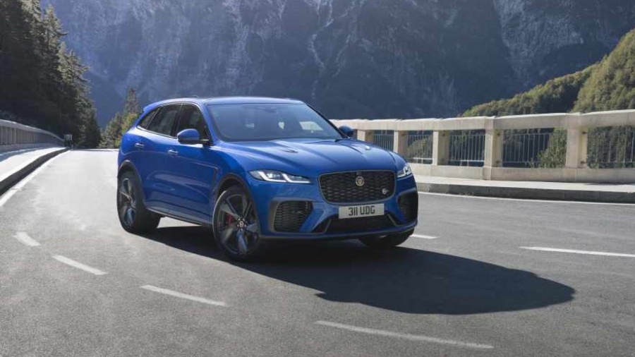 16176 Photo Exterior Jaguar F-Pace SVR 2022 in Saudi Arabia