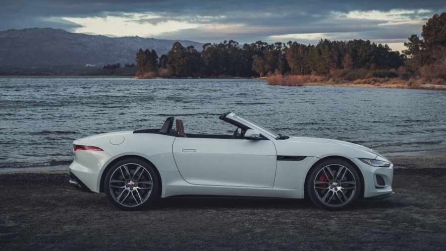 7790 Photo Exterior Jaguar F-Type R-Dynamic Black Convertible 2022 in UAE